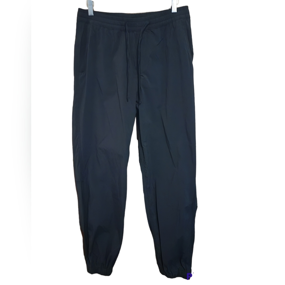 H&M Men's Black Jogger with drawstring